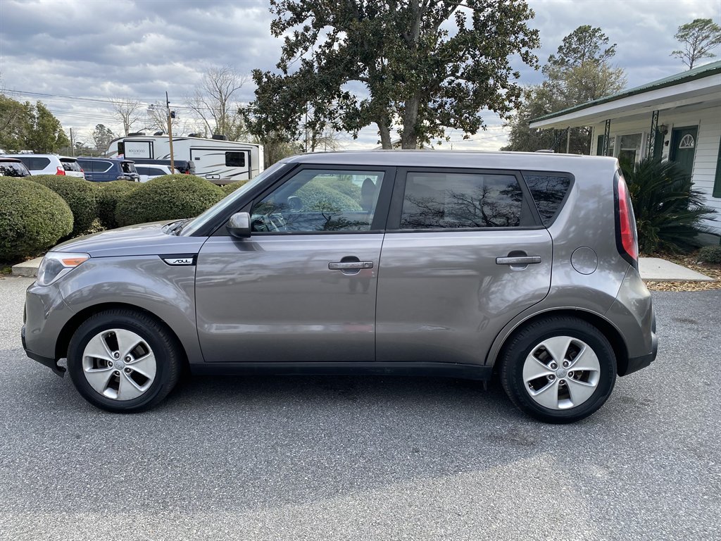 2016 Kia Soul 1.6L Base 5-Door's photo