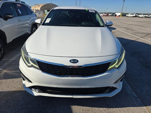 2019 Kia Optima S AT's photo