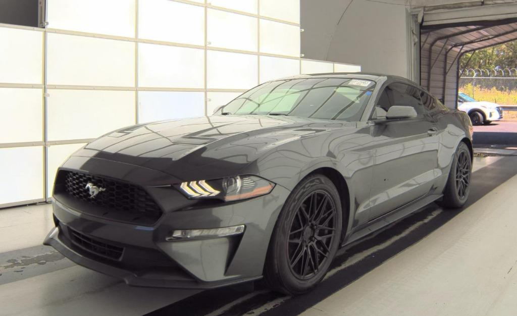 2018 Ford Mustang EcoBoost Coupe Premium's photo